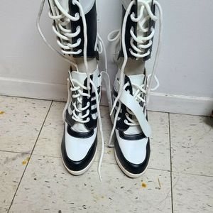 Harley Quinn suicide squad boots